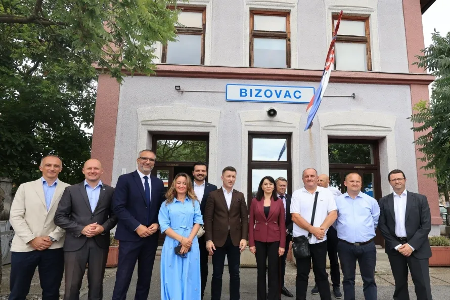 Napreduju radovi na obnovi željezničke pruge Osijek-Bizovac-Koška